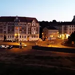 Hostel Old Town Bridge