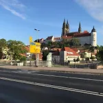 Old Town Bridge *